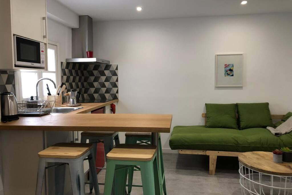 M3 Terrace. Cool Apartment 15 Min Center By Metro Esplugues de Llobregat Esterno foto